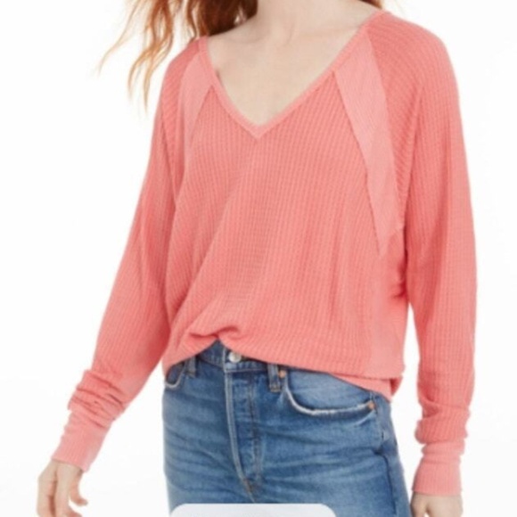 Free People Prairie Rose Pink Santa Clara Thermal V-neck Top Oversized Size XS - Picture 1 of 6